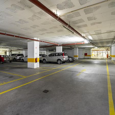 Whome Family Condo - Urban Retreat With Parking, Ac, Elevator In Great Location リスボン エクステリア 写真
