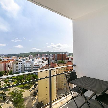 Whome Family Condo - Urban Retreat With Parking, Ac, Elevator In Great Location リスボン エクステリア 写真