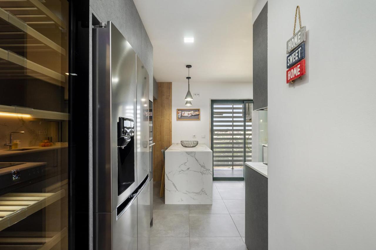Whome Family Condo - Urban Retreat With Parking, Ac, Elevator In Great Location リスボン エクステリア 写真