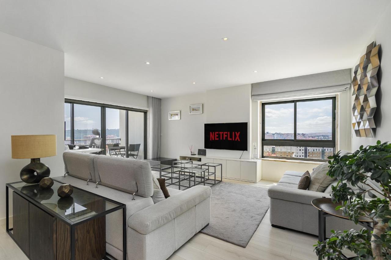 Whome Family Condo - Urban Retreat With Parking, Ac, Elevator In Great Location リスボン エクステリア 写真