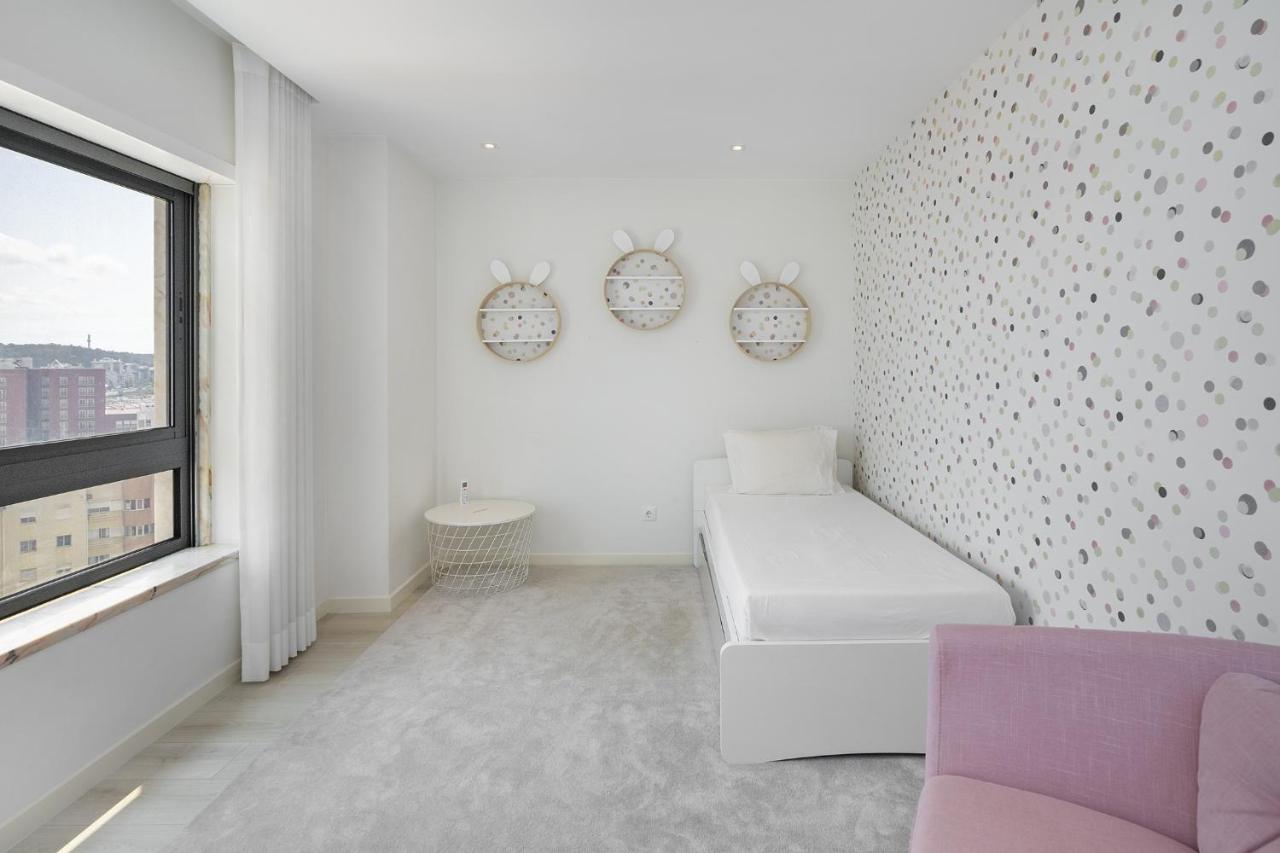 Whome Family Condo - Urban Retreat With Parking, Ac, Elevator In Great Location リスボン エクステリア 写真
