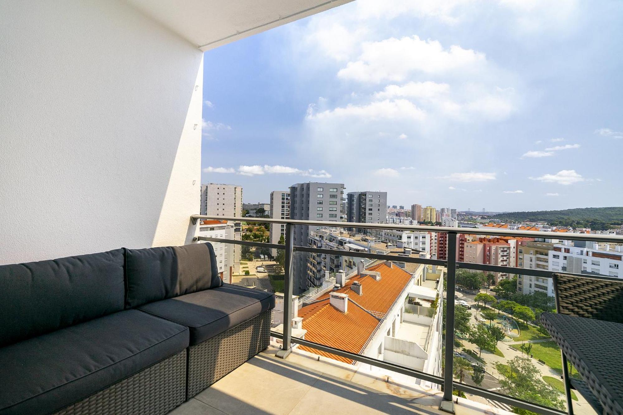 Whome Family Condo - Urban Retreat With Parking, Ac, Elevator In Great Location リスボン エクステリア 写真